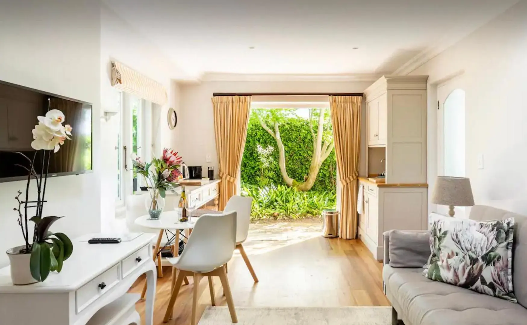Guest Suite - Leafy Constantia Guest House Cape Town 0*,  South Africa
